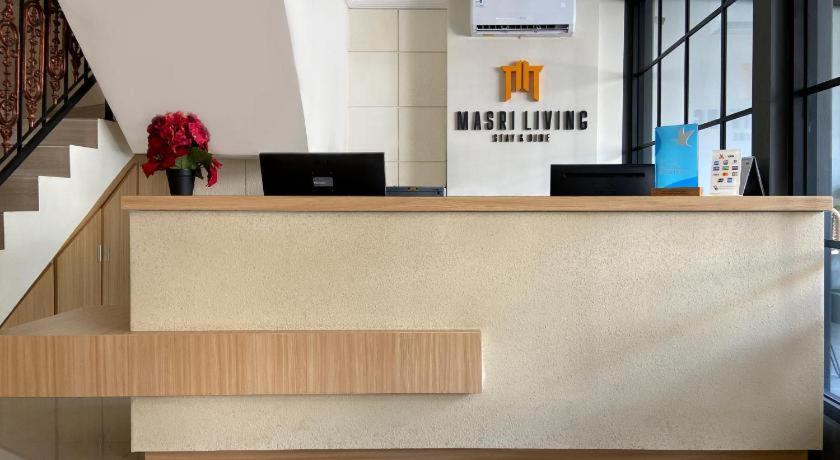 Hotel Masri Living By Daphna International Kejayan Exterior foto